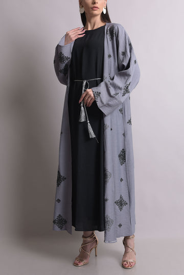 عباية أنيقة