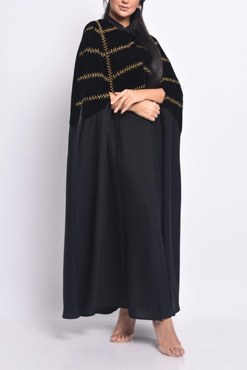 عباية سوداء