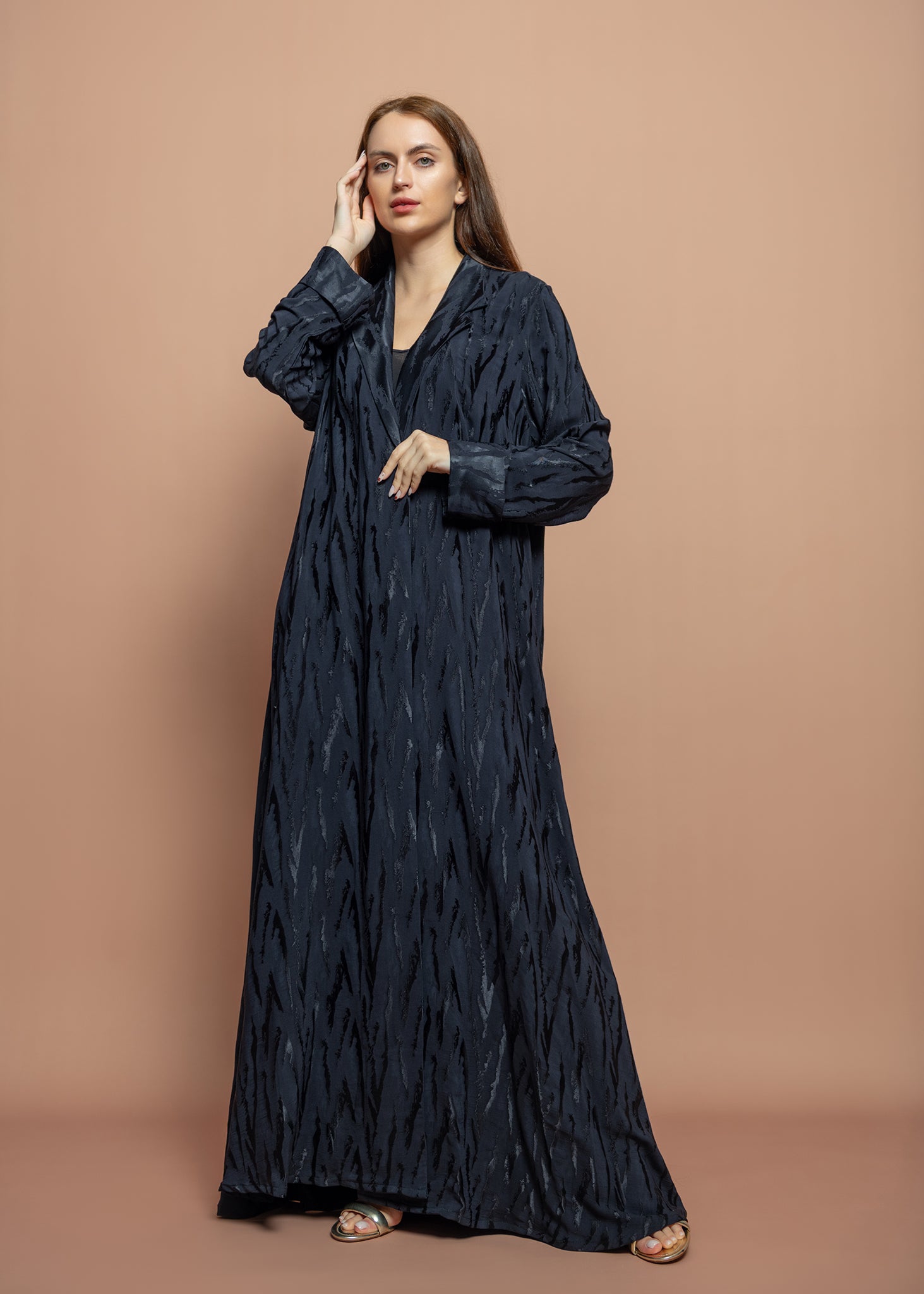 ELEGANT ABAYA