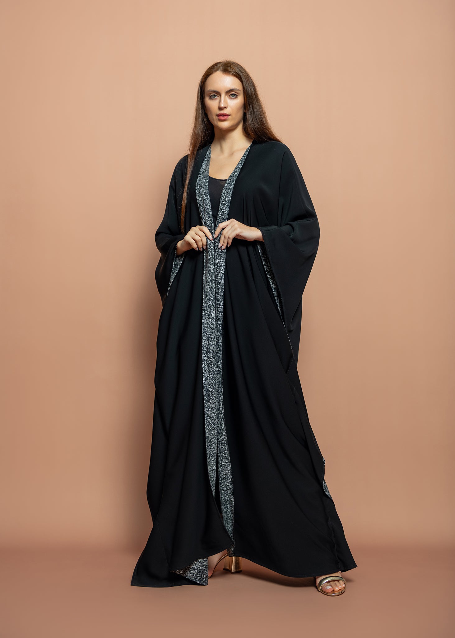 ELEGANT ABAYA