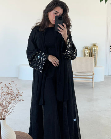 LINEN BISHT