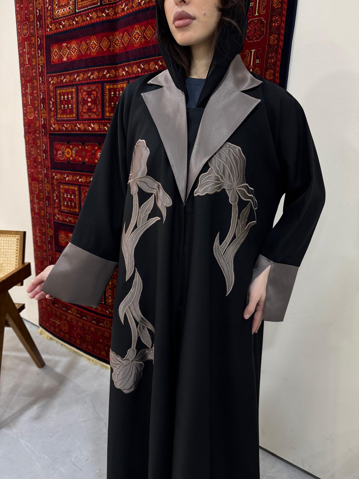 ELEGANT ABAYA