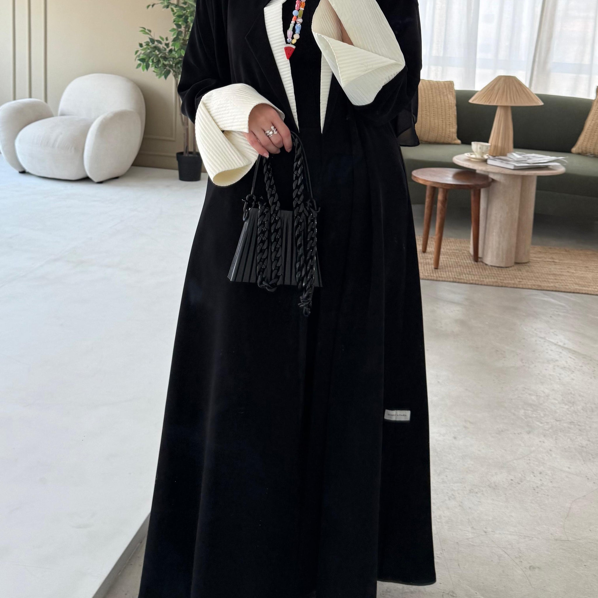 BARBIE CREPE ABAYA